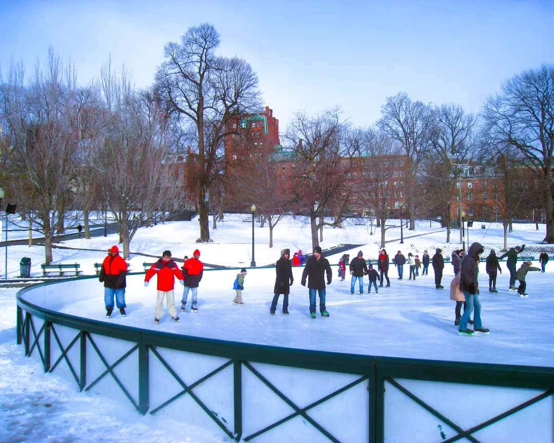 Frog Pond pista de patinaje sobre hielo en Boston Common