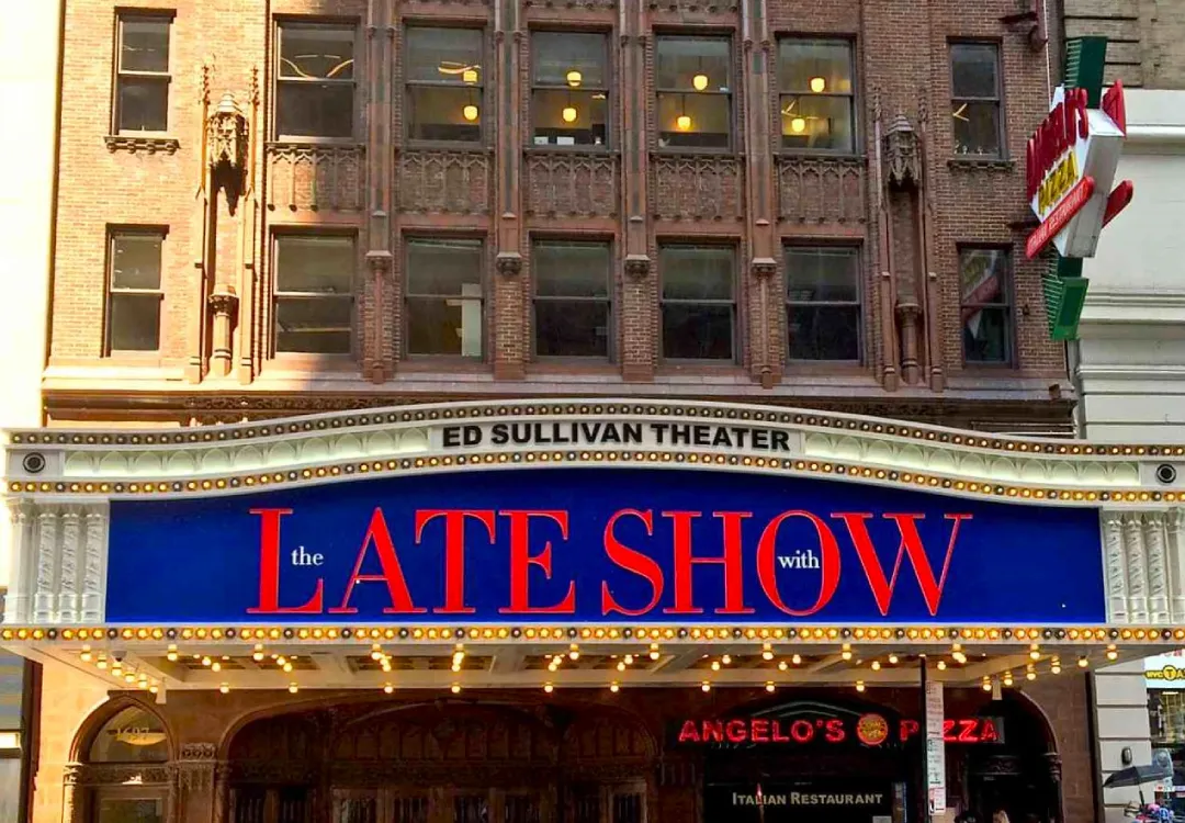 Marquesina de The Late Show en el Ed Sullivan de Manhattan