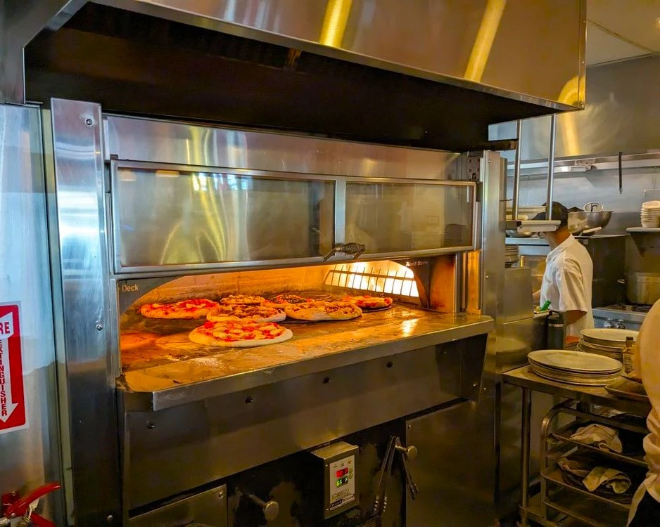 17_comerenbos Picco Pizza and Icecream Boston