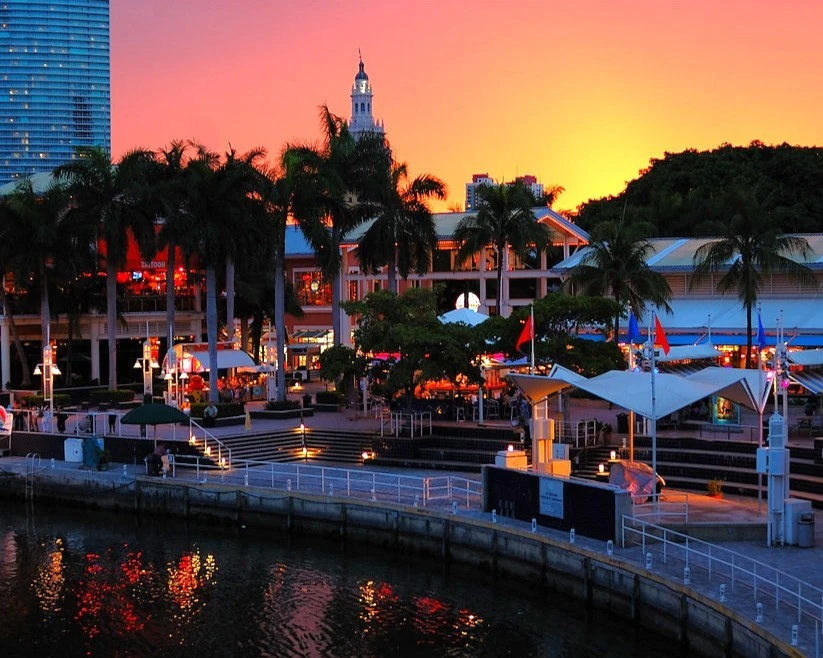 6_miami1dia Atardecer en el Bayside Marketplace de Miami