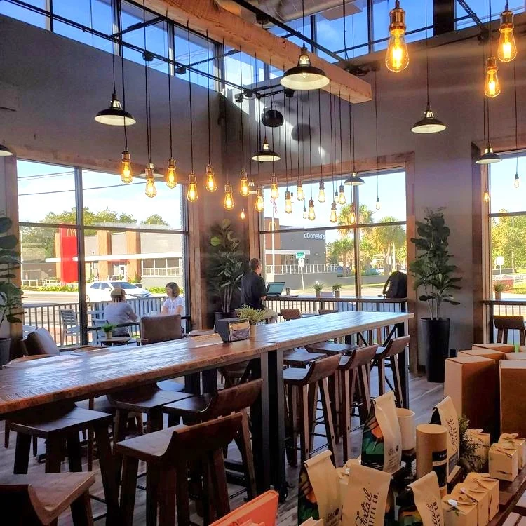 Interior de Foxtail Coffee Orlando