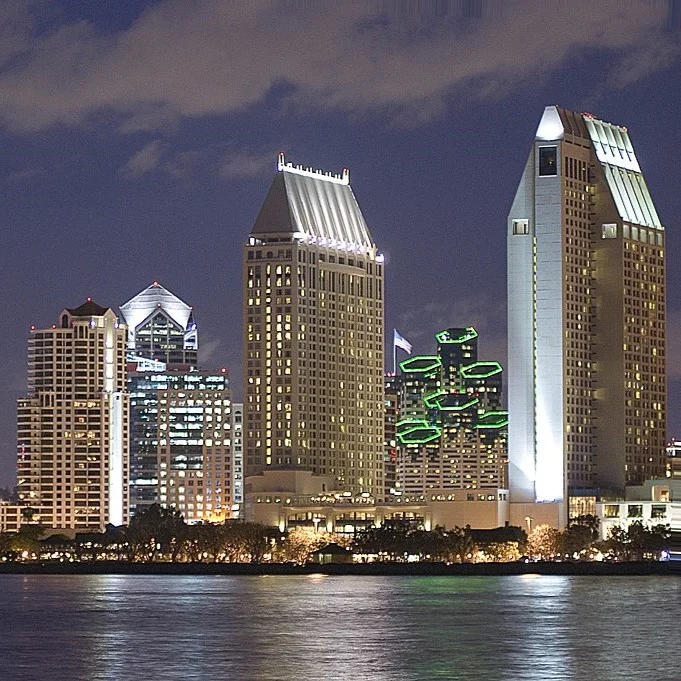 Skyline de San Diego, California de Noche